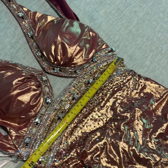 Elegant Burgundy  Evening Dress - Picture 13 of 15